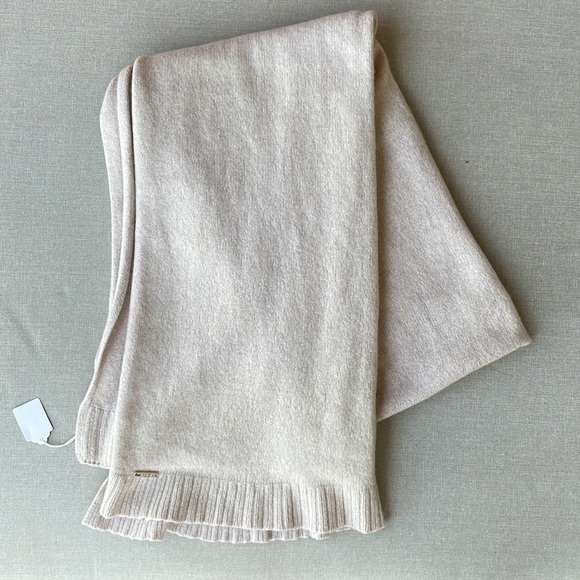 Frost cashmere scarf - Picture 2 of 11